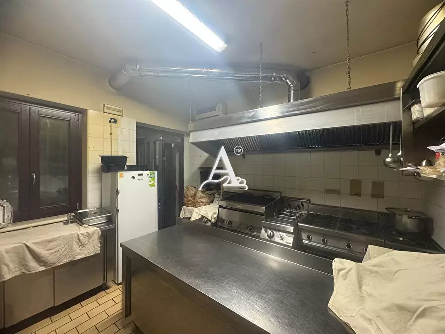 Immagine 8 di Bar / Ristorante in vendita  a Villafranca Di Verona