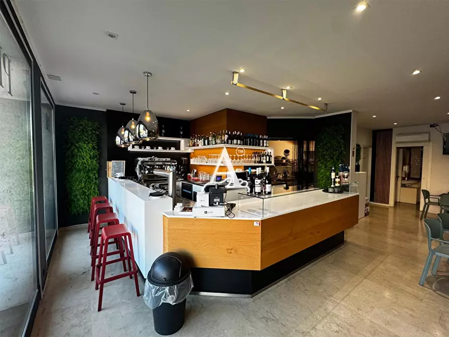 Immagine 5 di Bar / Ristorante in vendita  a Lazise