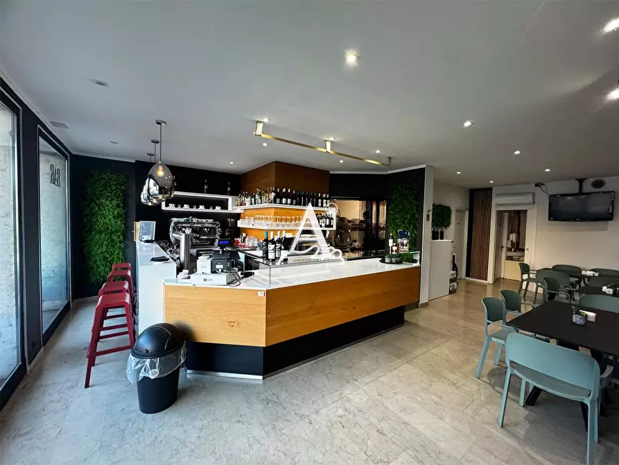 Immagine 10 di Bar / Ristorante in vendita  a Lazise