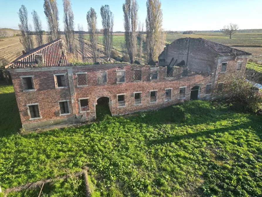 Immagine 7 di Rustico / casale in vendita  a Casaleone