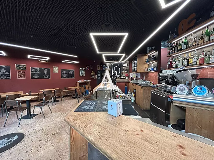 Immagine 9 di Bar / Ristorante in vendita  a Verona