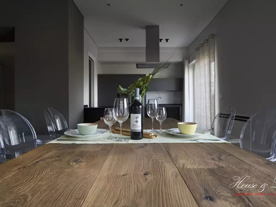 Immagine 2 di Attico in affitto  a Torino