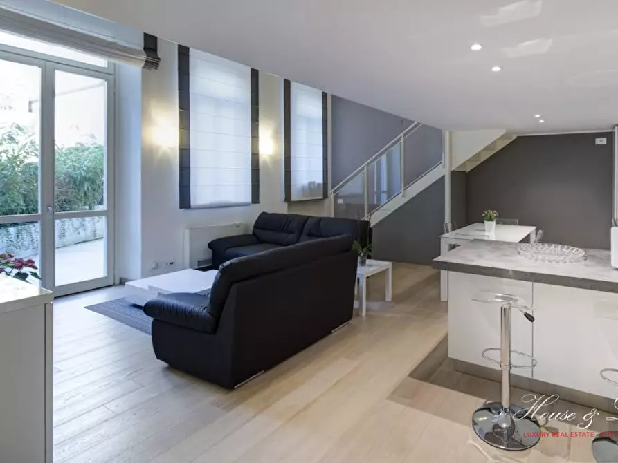 Immagine 6 di Appartamento in affitto  a Torino