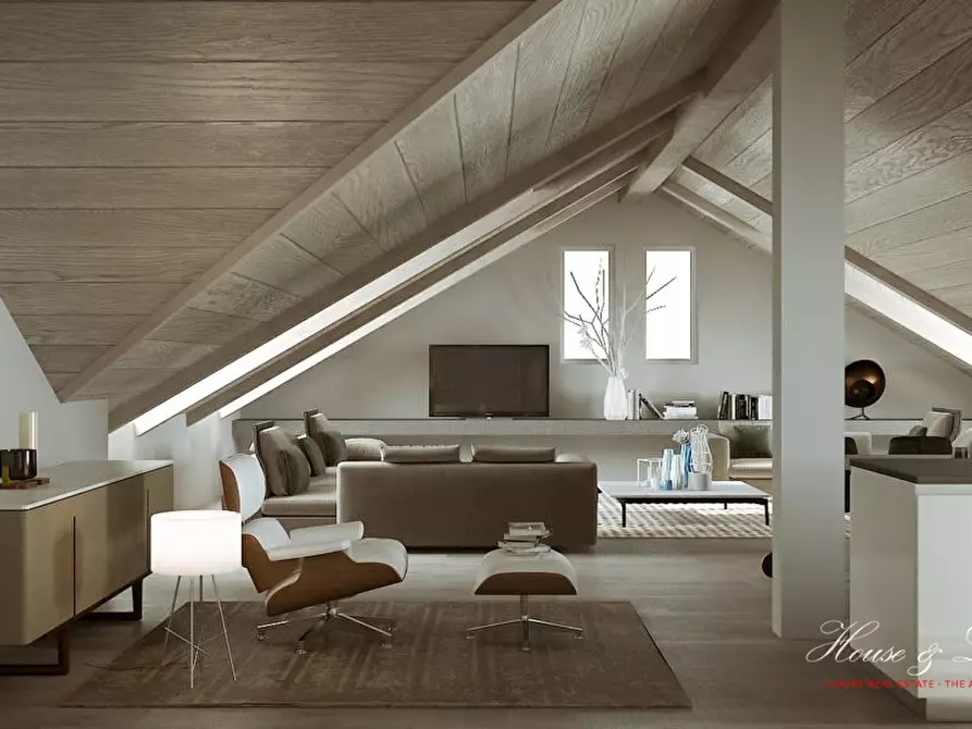 Immagine 2 di Attico in vendita  a Torino