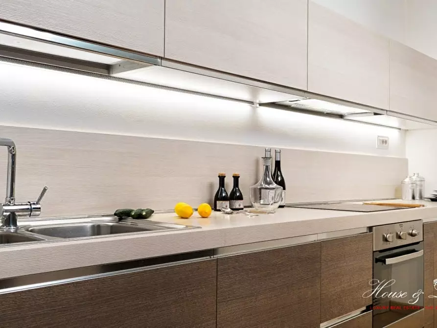 Immagine 6 di Appartamento in vendita  a Torino