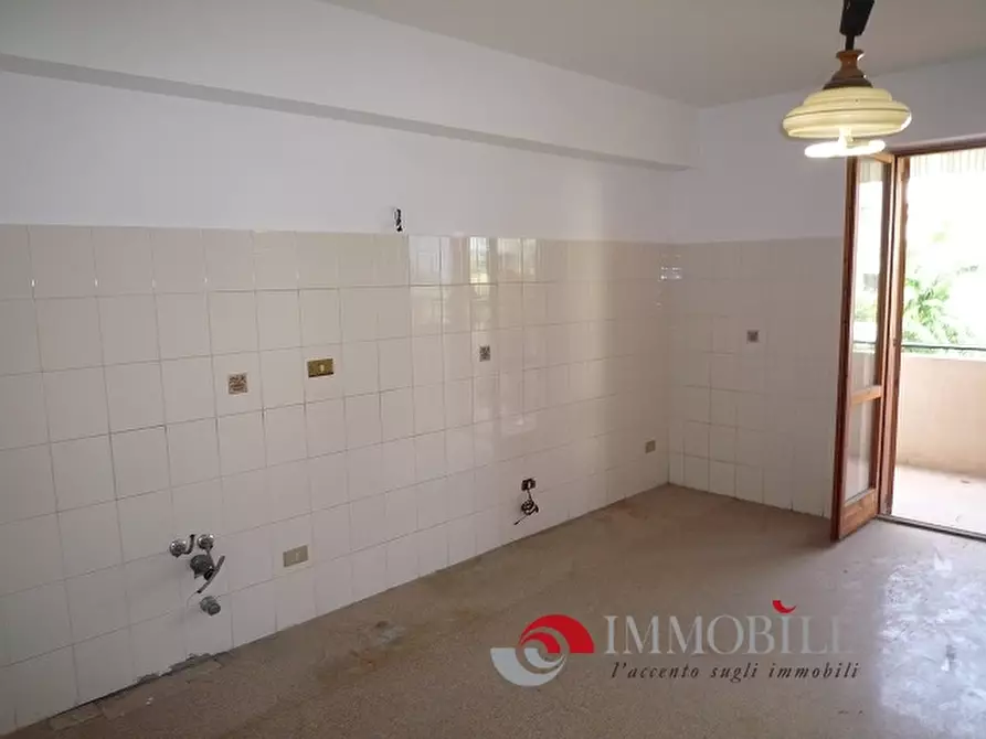 Immagine 5 di Appartamento in vendita  a Melito Di Porto Salvo