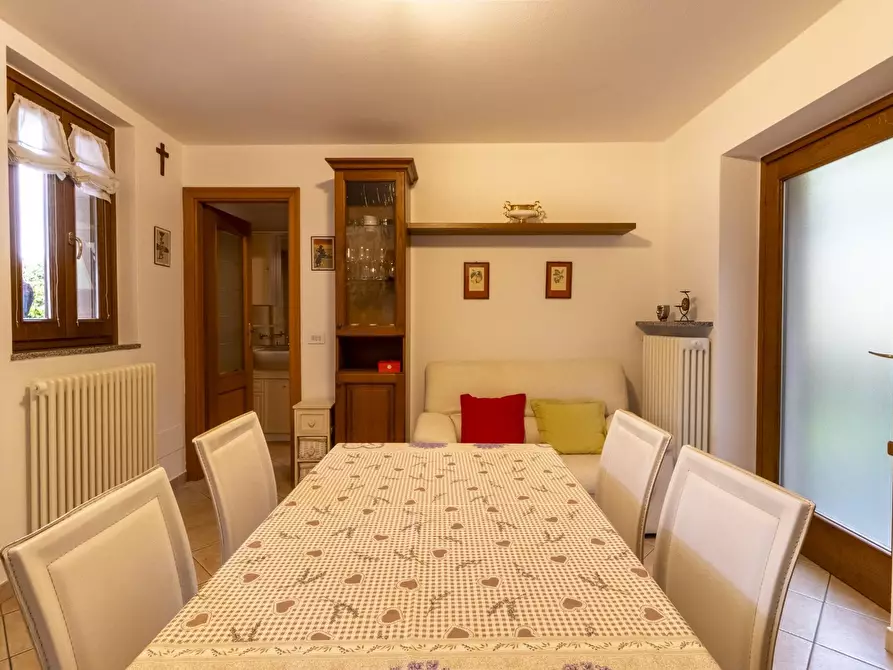 Immagine 8 di Casa indipendente in affitto  a Mandello Del Lario