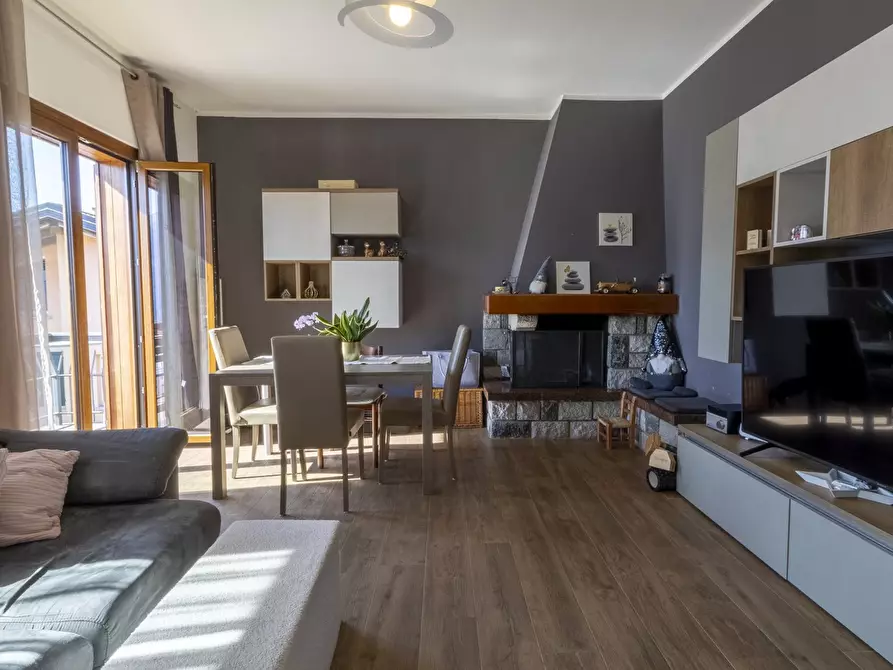 Immagine 4 di Appartamento in vendita  a Abbadia Lariana
