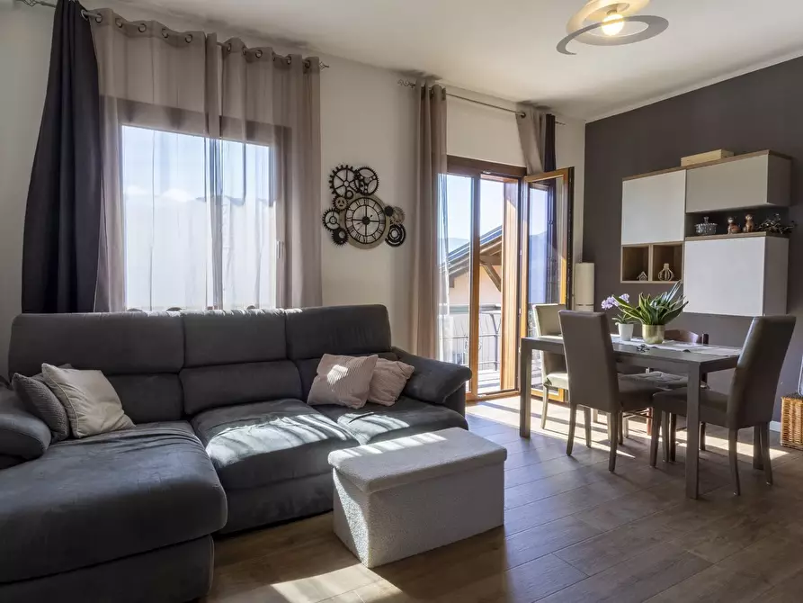 Immagine 5 di Appartamento in vendita  a Abbadia Lariana
