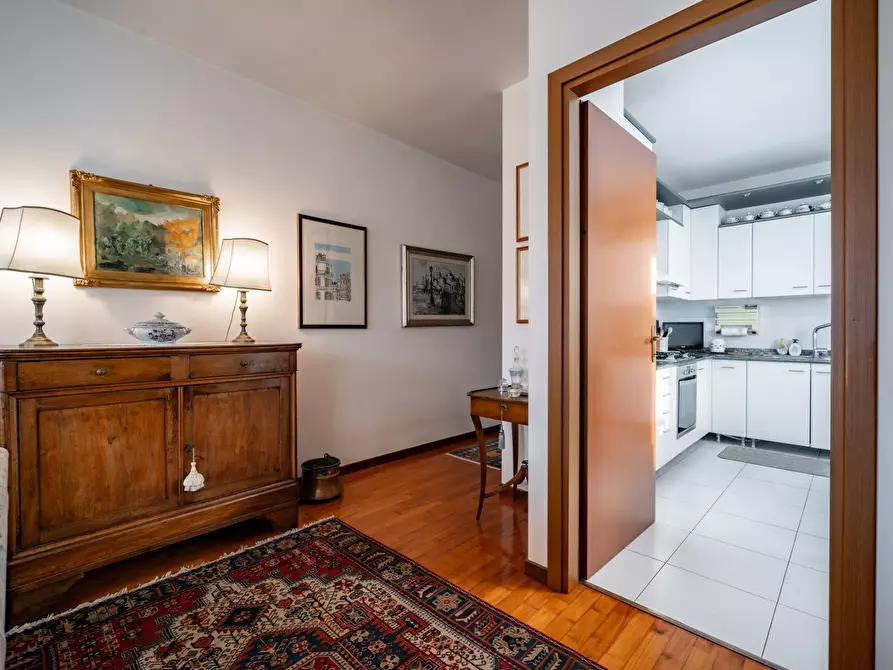 Immagine 10 di Appartamento in vendita  30 a Lierna