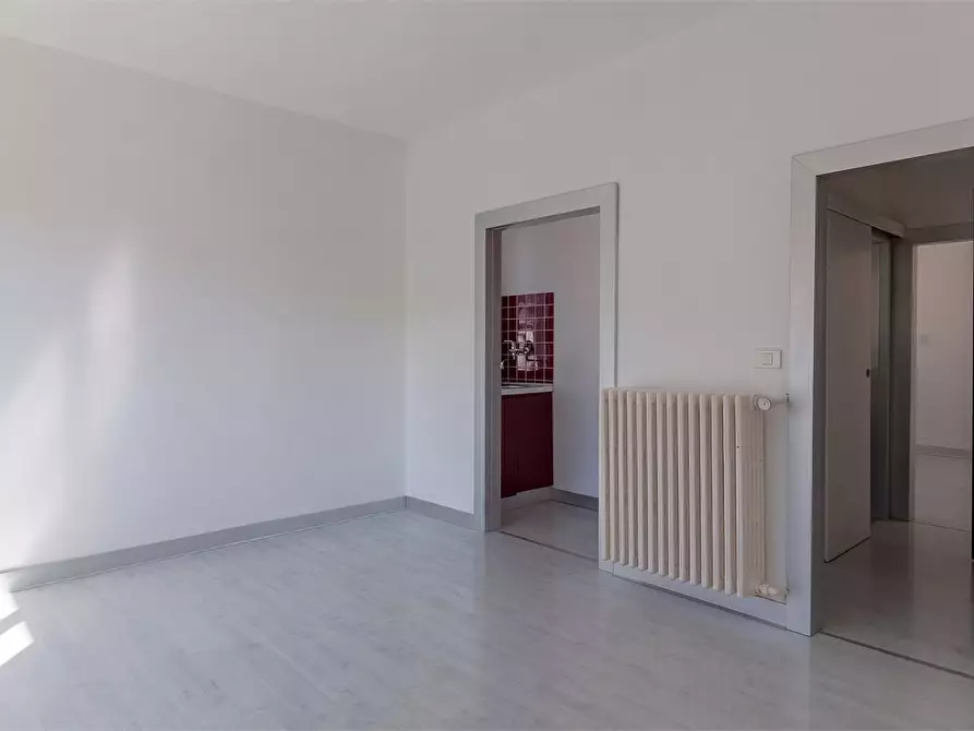 Immagine 3 di Appartamento in vendita  29 a Mandello Del Lario