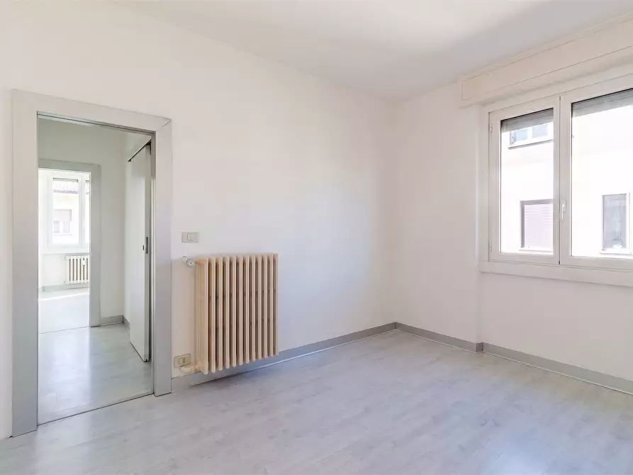 Immagine 10 di Appartamento in vendita  29 a Mandello Del Lario
