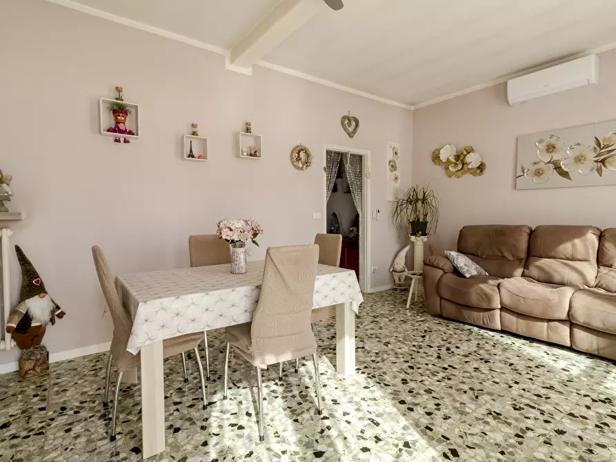 Immagine 7 di Appartamento in vendita  a Mandello Del Lario