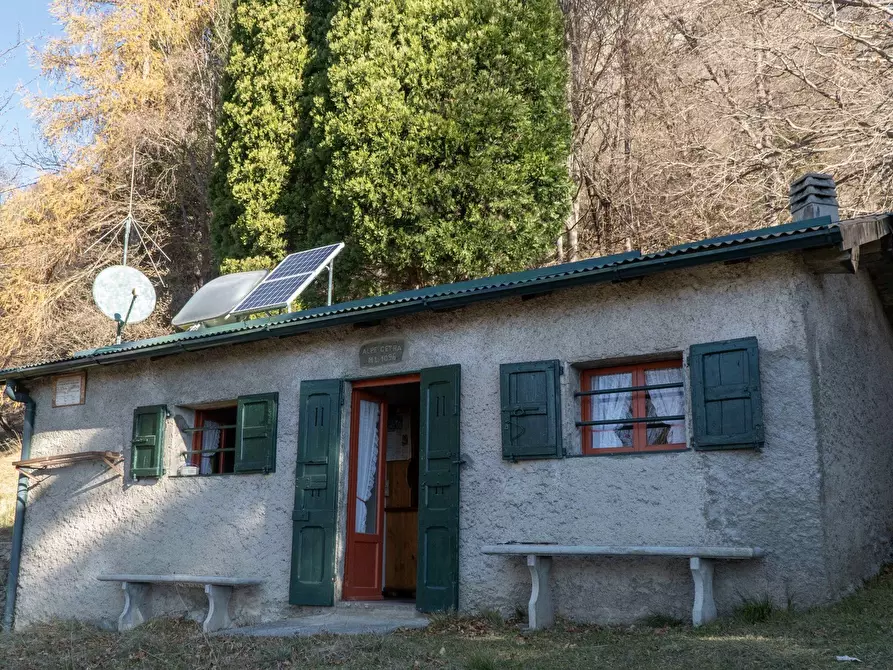 Immagine 3 di Casa indipendente in vendita  a Mandello Del Lario