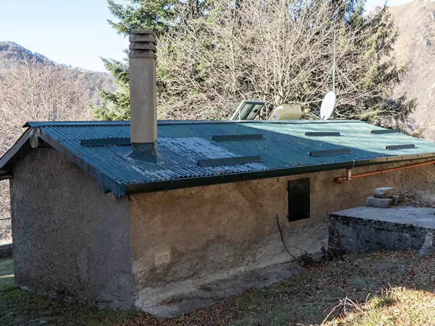Immagine 10 di Casa indipendente in vendita  a Mandello Del Lario