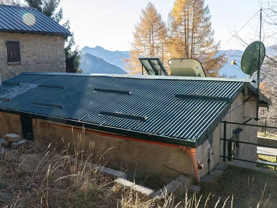 Immagine 7 di Casa indipendente in vendita  a Mandello Del Lario