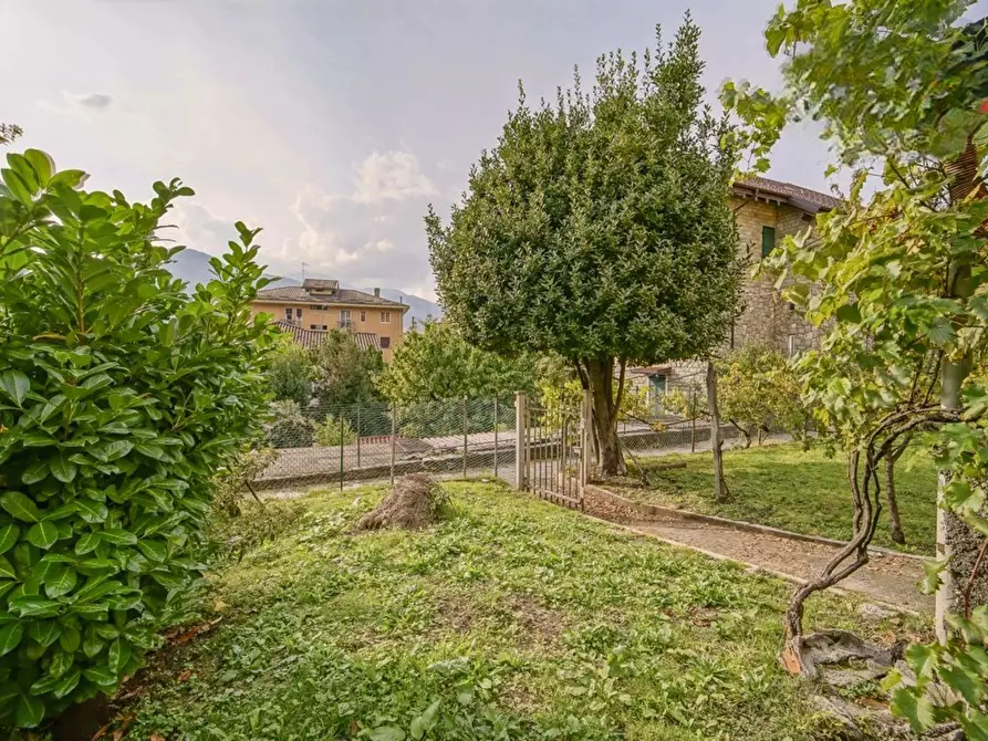 Immagine 3 di Casa indipendente in vendita  2 a Mandello Del Lario