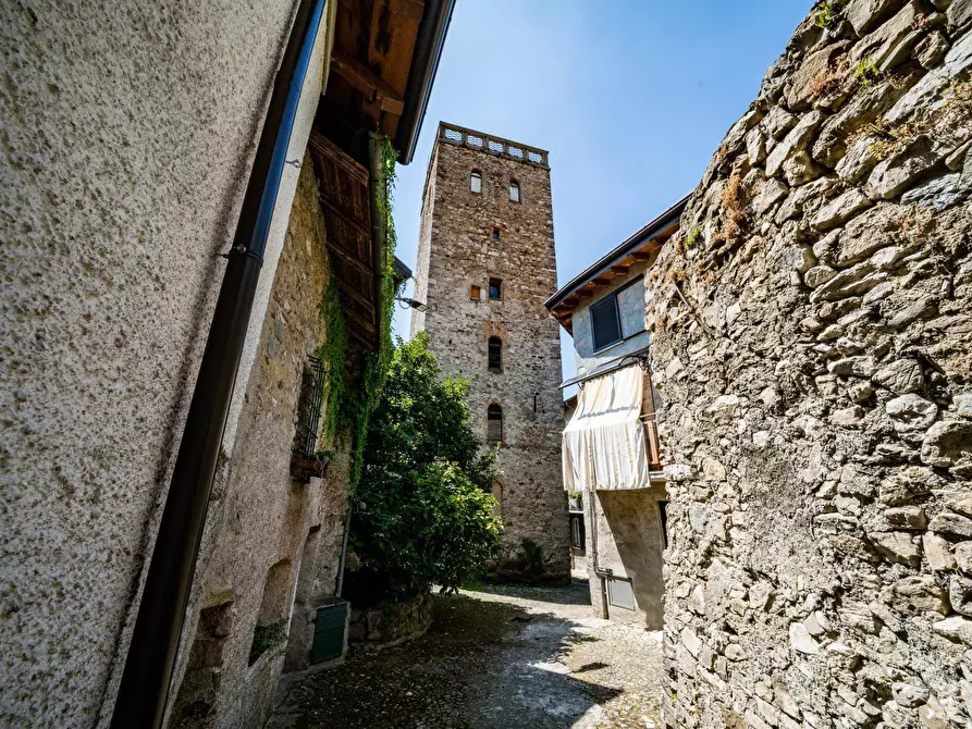 Immagine 7 di Casa indipendente in vendita  1 a Mandello Del Lario