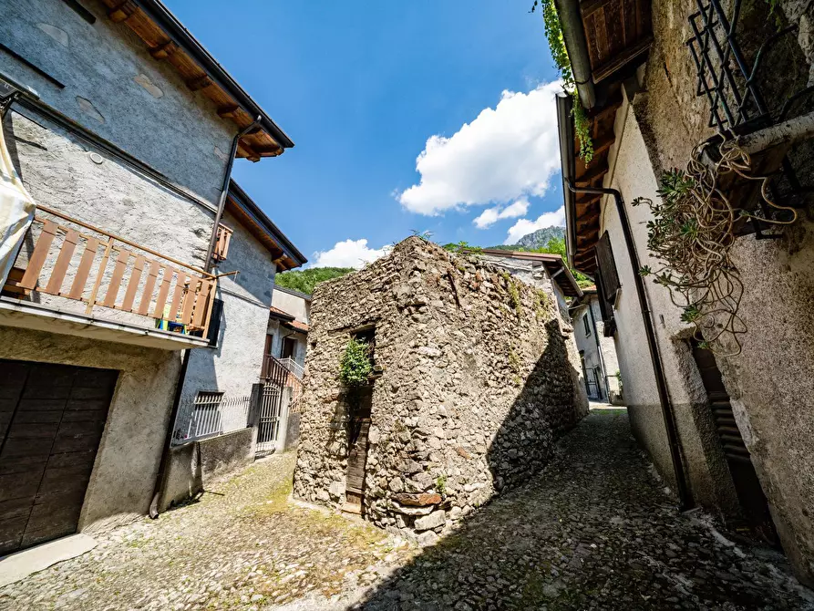 Immagine 6 di Casa indipendente in vendita  1 a Mandello Del Lario