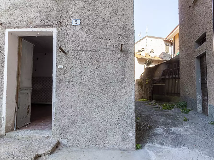 Immagine 6 di Casa indipendente in vendita  a Abbadia Lariana