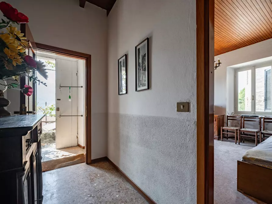 Immagine 9 di Casa indipendente in vendita  6 a Mandello Del Lario