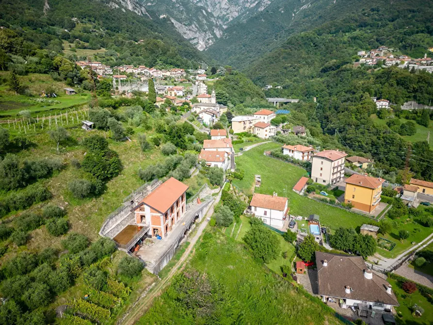 Immagine 4 di Terreno edificabile in vendita  a Mandello Del Lario