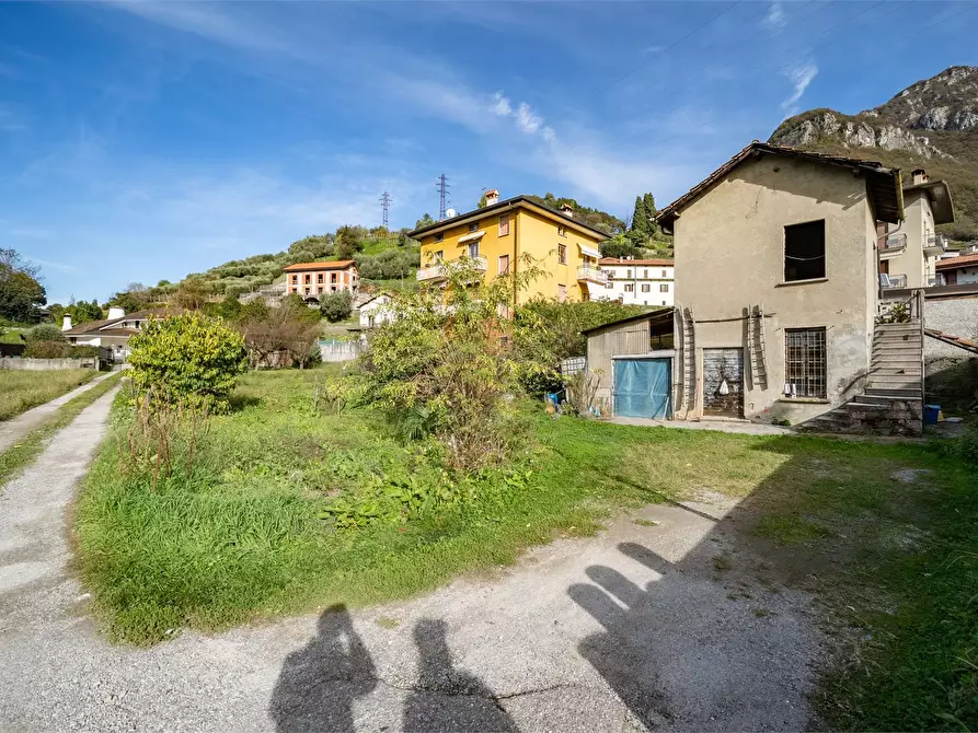 Immagine 3 di Terreno edificabile in vendita  58 a Mandello Del Lario