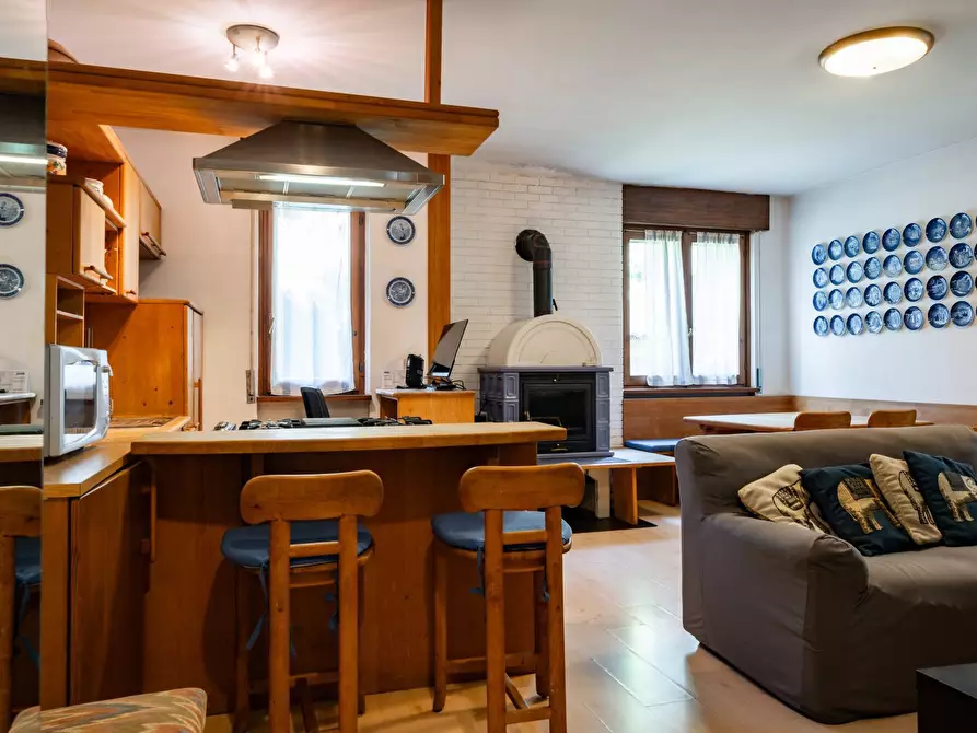 Immagine 3 di Casa indipendente in vendita  10/12 a Mandello Del Lario