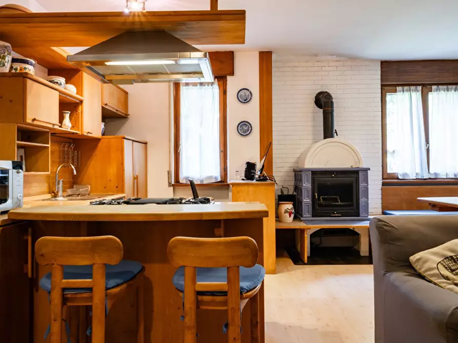 Immagine 4 di Casa indipendente in vendita  10/12 a Mandello Del Lario