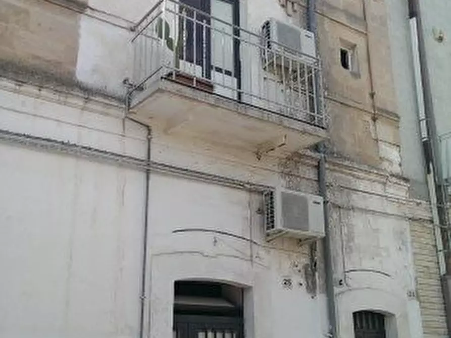 Immagine 2 di Casa indipendente in vendita  a Adelfia