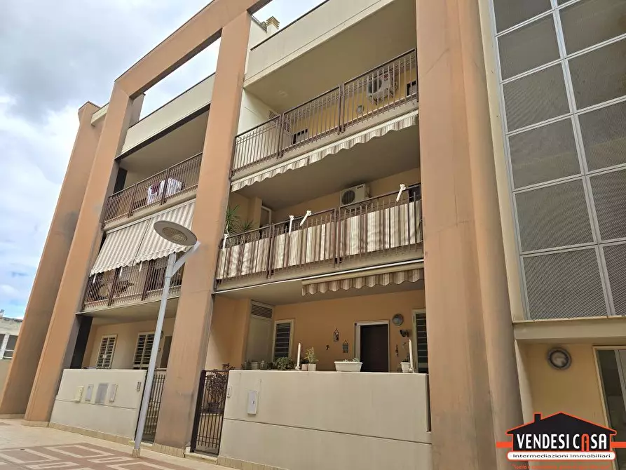 Immagine 1 di Appartamento in vendita  10 a Adelfia