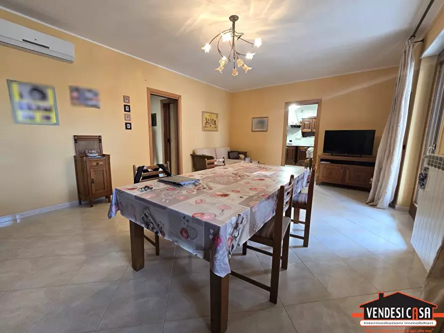 Immagine 3 di Appartamento in vendita  10 a Adelfia