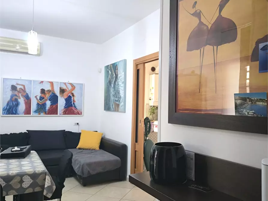 Immagine 6 di Appartamento in vendita  46 a Adelfia