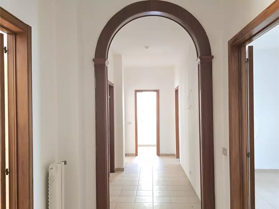 Immagine 3 di Appartamento in vendita  7 a Adelfia