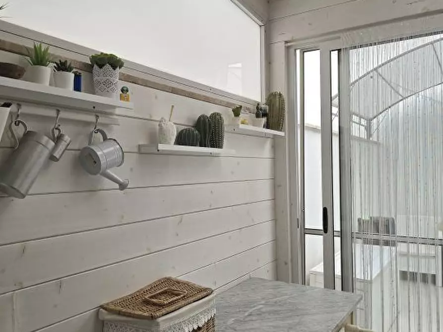 Immagine 6 di Appartamento in vendita  26 a Adelfia