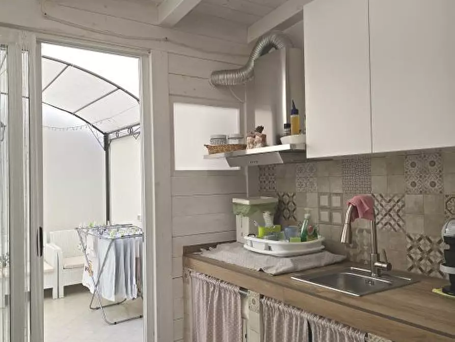 Immagine 5 di Appartamento in vendita  26 a Adelfia