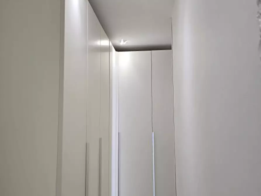 Immagine 10 di Appartamento in vendita  26 a Adelfia