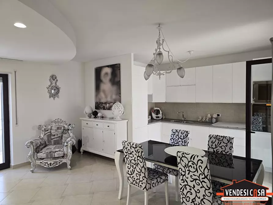 Immagine 4 di Appartamento in vendita  26 a Adelfia