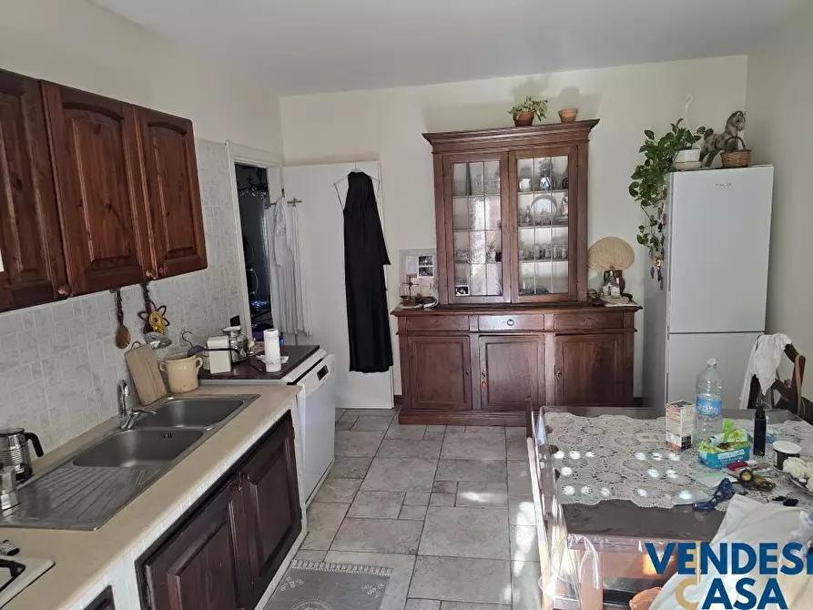 Immagine 4 di Appartamento in vendita  30 a Adelfia