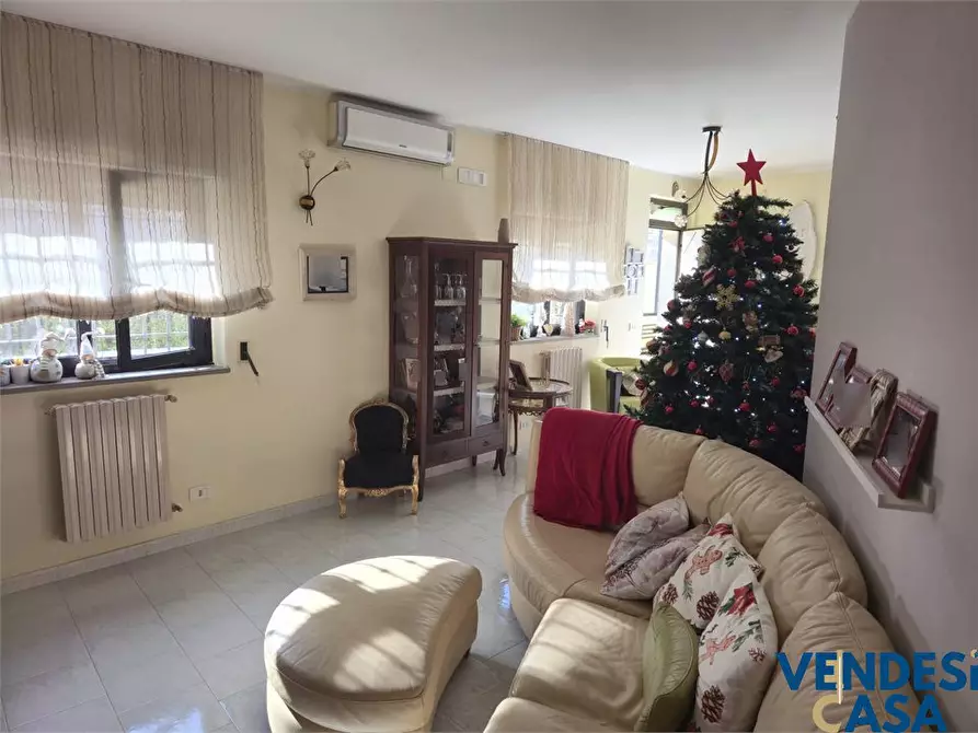 Immagine 6 di Appartamento in vendita  22 a Adelfia