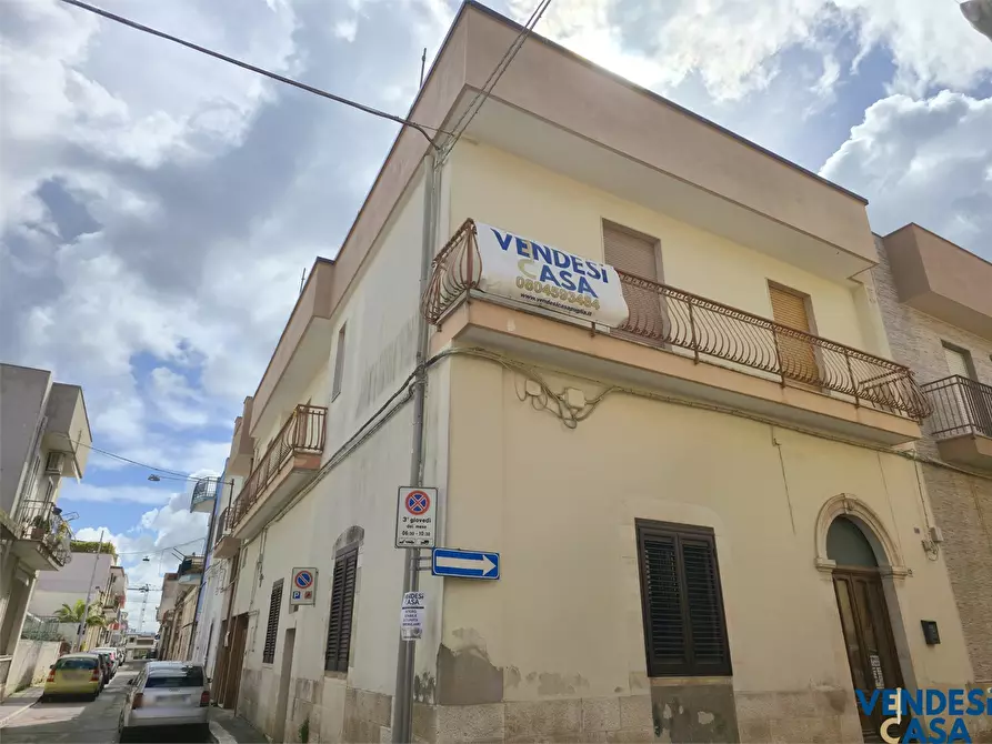 Immagine 1 di Casa indipendente in vendita  9 a Adelfia