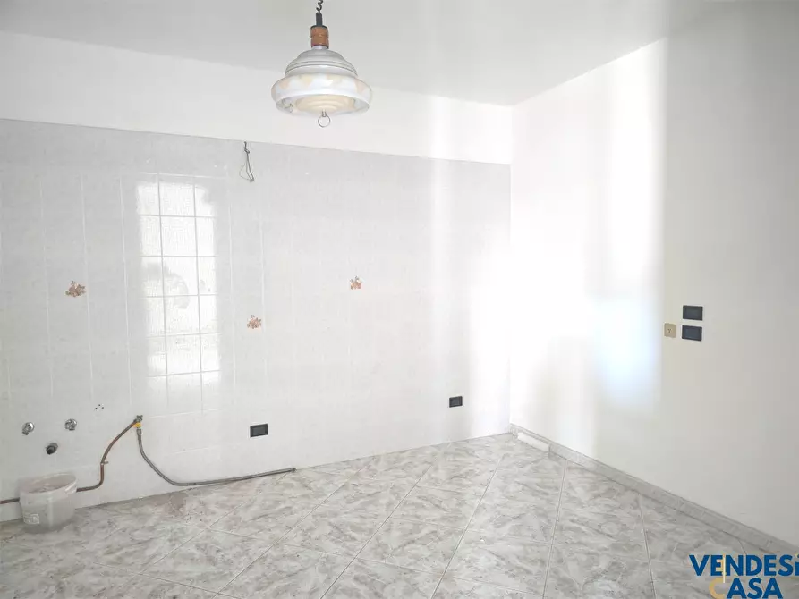 Immagine 7 di Appartamento in vendita  8 a Adelfia