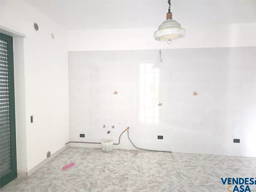 Immagine 6 di Appartamento in vendita  8 a Adelfia