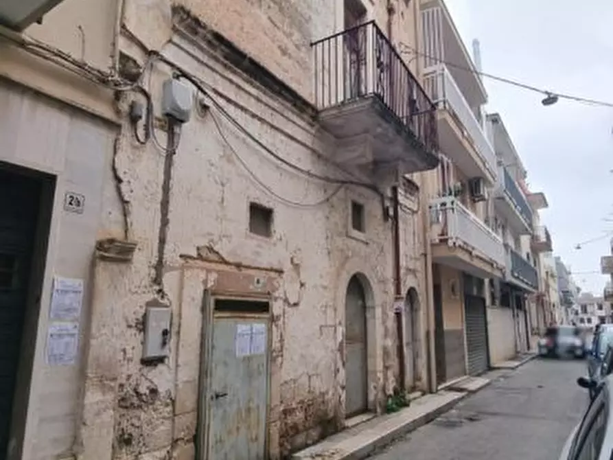 Immagine 3 di Casa indipendente in vendita  a Adelfia