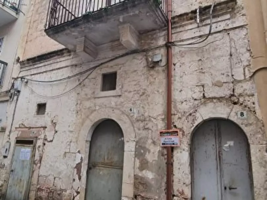 Immagine 2 di Casa indipendente in vendita  a Adelfia