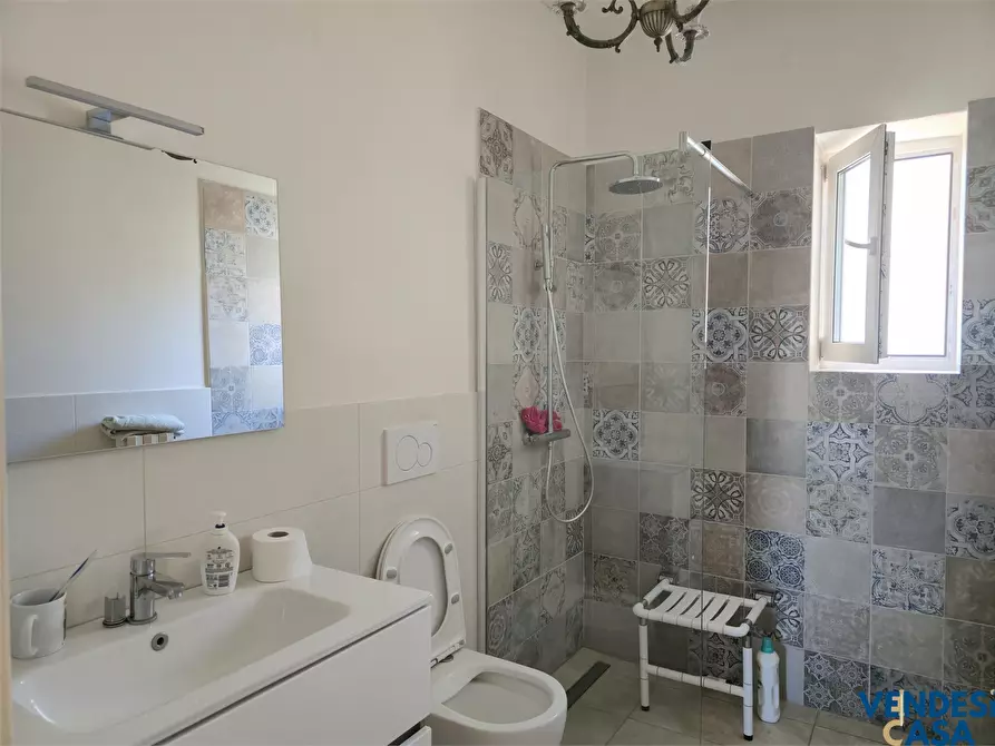 Immagine 10 di Casa indipendente in vendita  31 a Adelfia