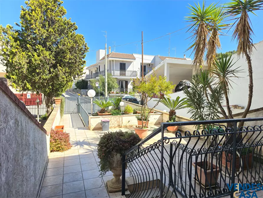 Immagine 2 di Casa indipendente in vendita  31 a Adelfia