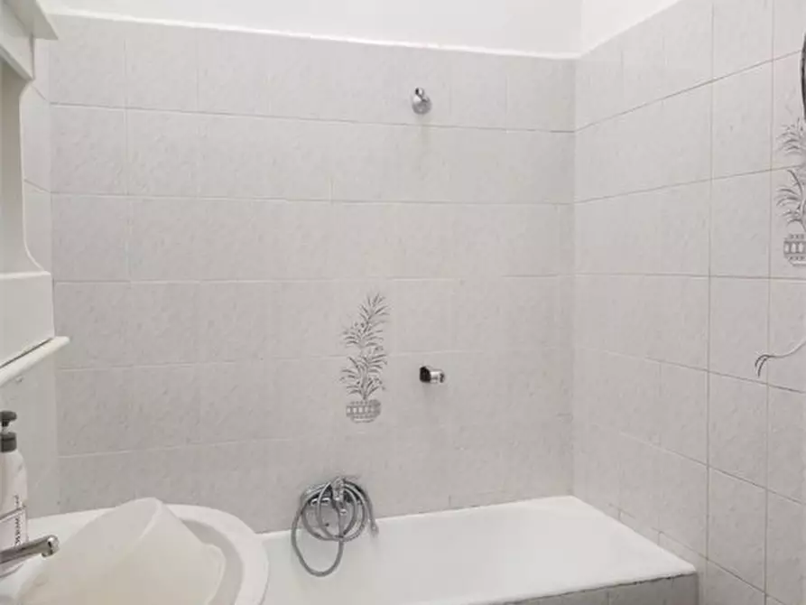 Immagine 7 di Casa indipendente in vendita  39 a Adelfia