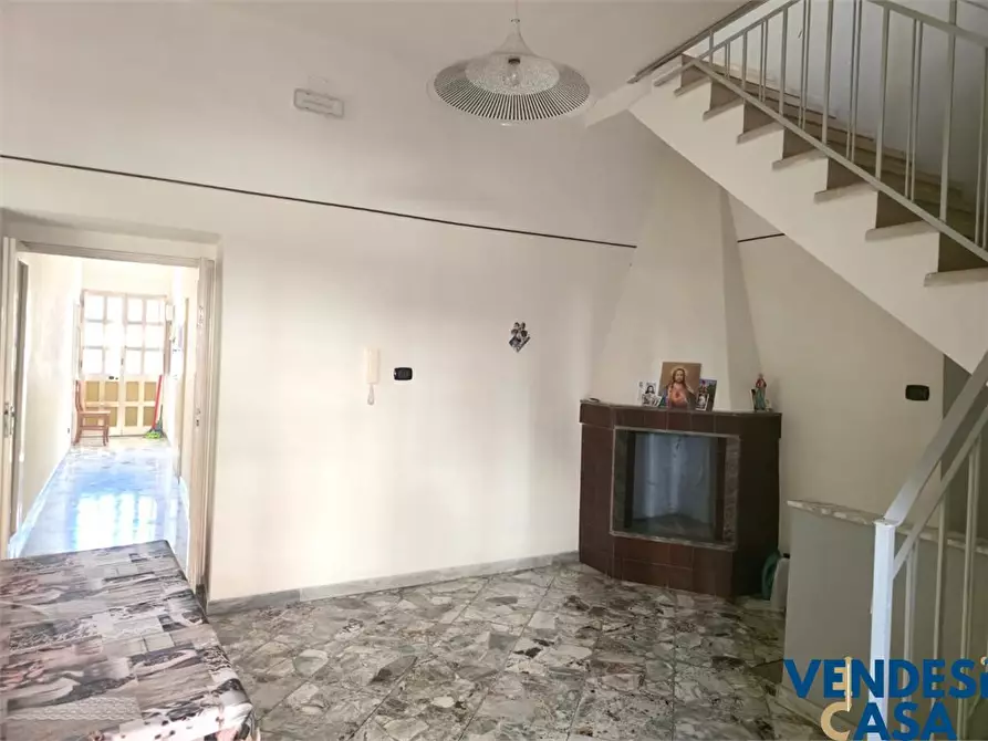 Immagine 10 di Casa indipendente in vendita  39 a Adelfia