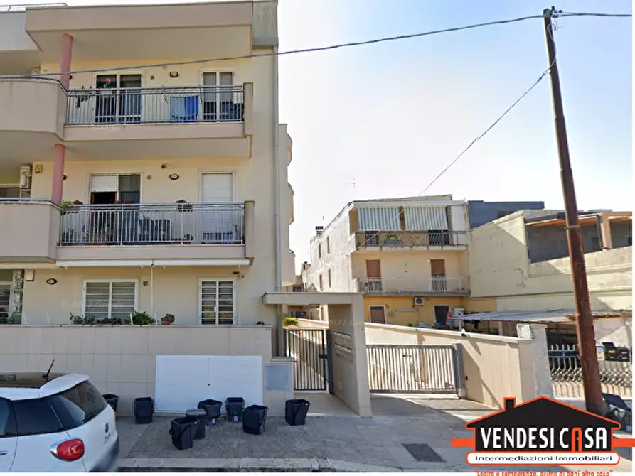 Immagine 1 di Magazzino in vendita  33 a Acquaviva Delle Fonti